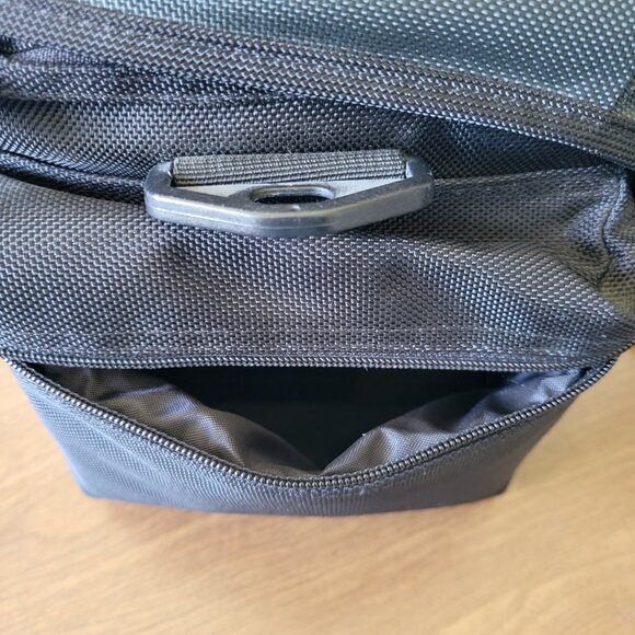 Canon Rebel Camera Bag for camera and accessories.  Black camera bag w/ dividers - Picture 9 of 13